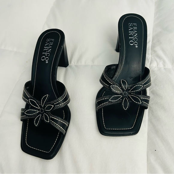 Franco Sarto black slider heel sandal with embroidered flower motif, size 8.5M - Picture 5 of 6